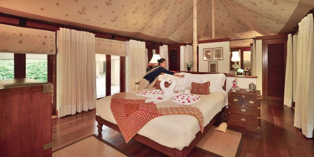 luxury tent oberoi rajvilas hotel jaipur