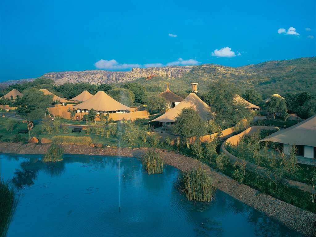 luxury camps in India