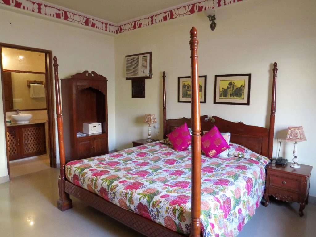 Heritage hotels in Jaipur Dera Rawatsar